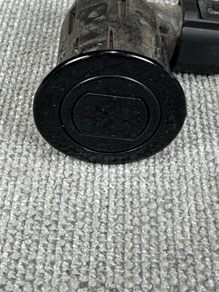 Infiniti QX56 2004-2010 asistente de estacionamiento sensor delantero negro OEM conjunto de fábrica Foto 2 de 4
