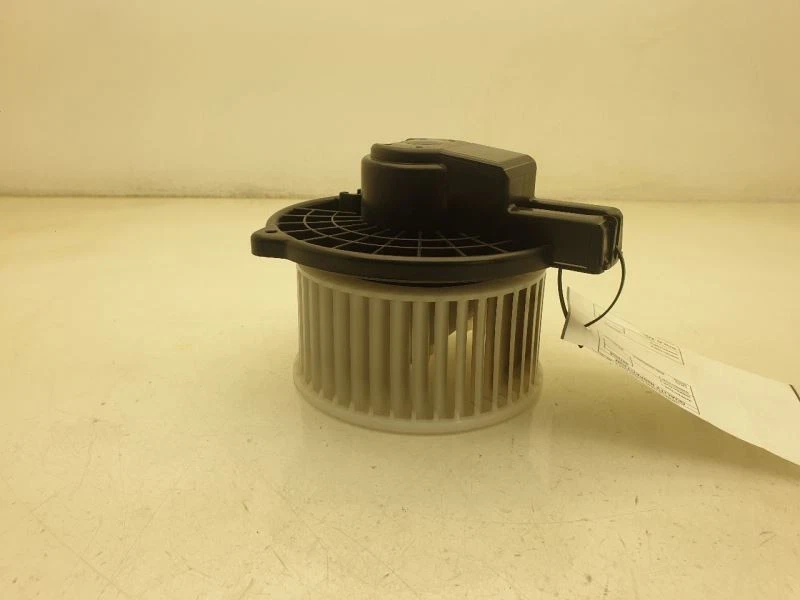 MOTOR SOPLADOR TOYOTA YARIS 16-18 1,5 L AT AC  Foto 2 de 4