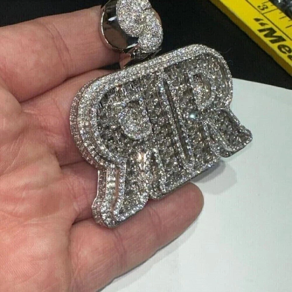 Colgante de plata 925 con letra inicial RR personalizado de moissanita natural de 5,00 quilates para hombre Foto 3 de 4