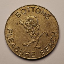 Vintage Bottons Pleasure Beach Great Yarmouth Token