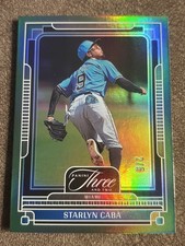 2025 Panini Three and Two - Starlyn Caba, Starlyn Caba #43 Holo Green /5  (RC)