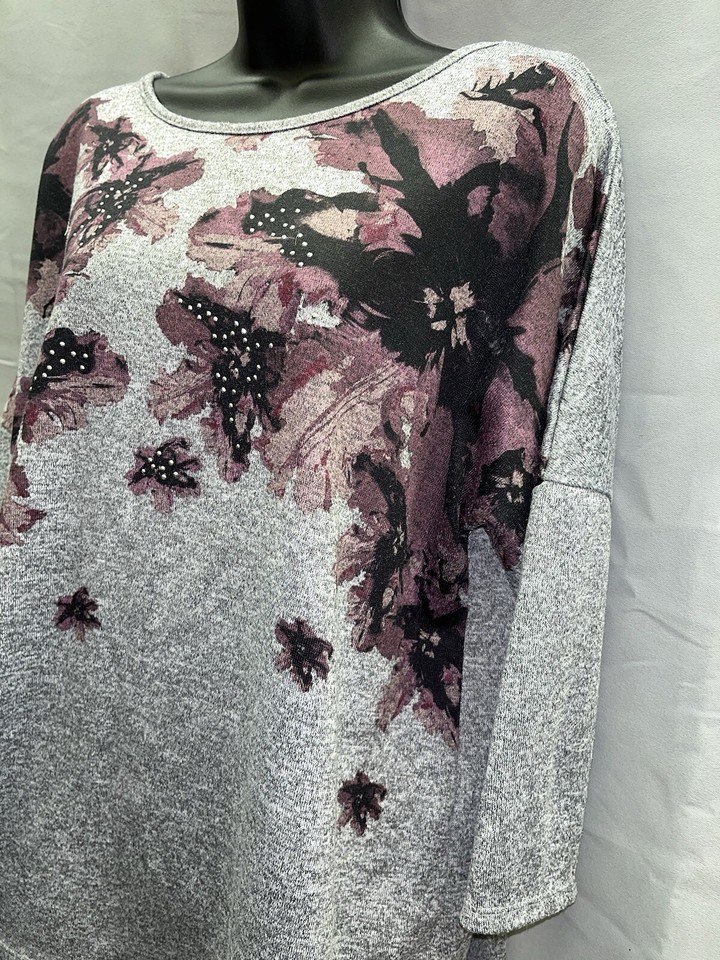 RomanWoman’s Ladies Grey Floral Print Embellished Border Top Casual