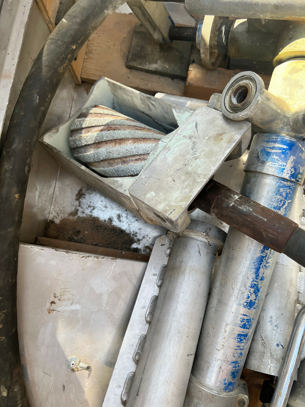 Wyco Electric Concrete Vibrator Motor 115V with Shaft Adapter & head eBay