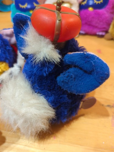 Hasbro Ltd Ed - Your Royal Majesty - Queen & King Electronic Furbys 1998 - Picture 11 of 21