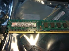 Hynix PC3-10600 (DDR3-1333) 1 GB DIMM SDRAM Memory 
