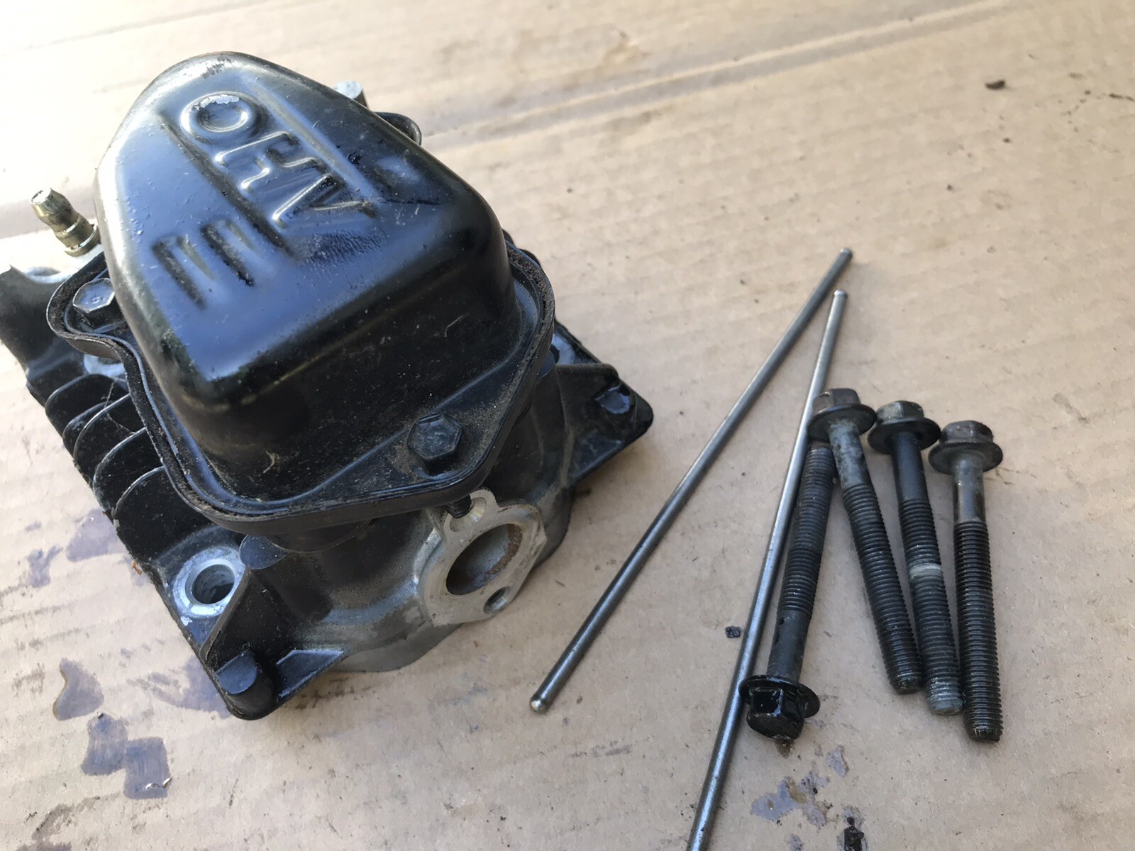 Cylinder Head Part 597561 Briggs and Stratton 08P502-0055-F1 (5D 