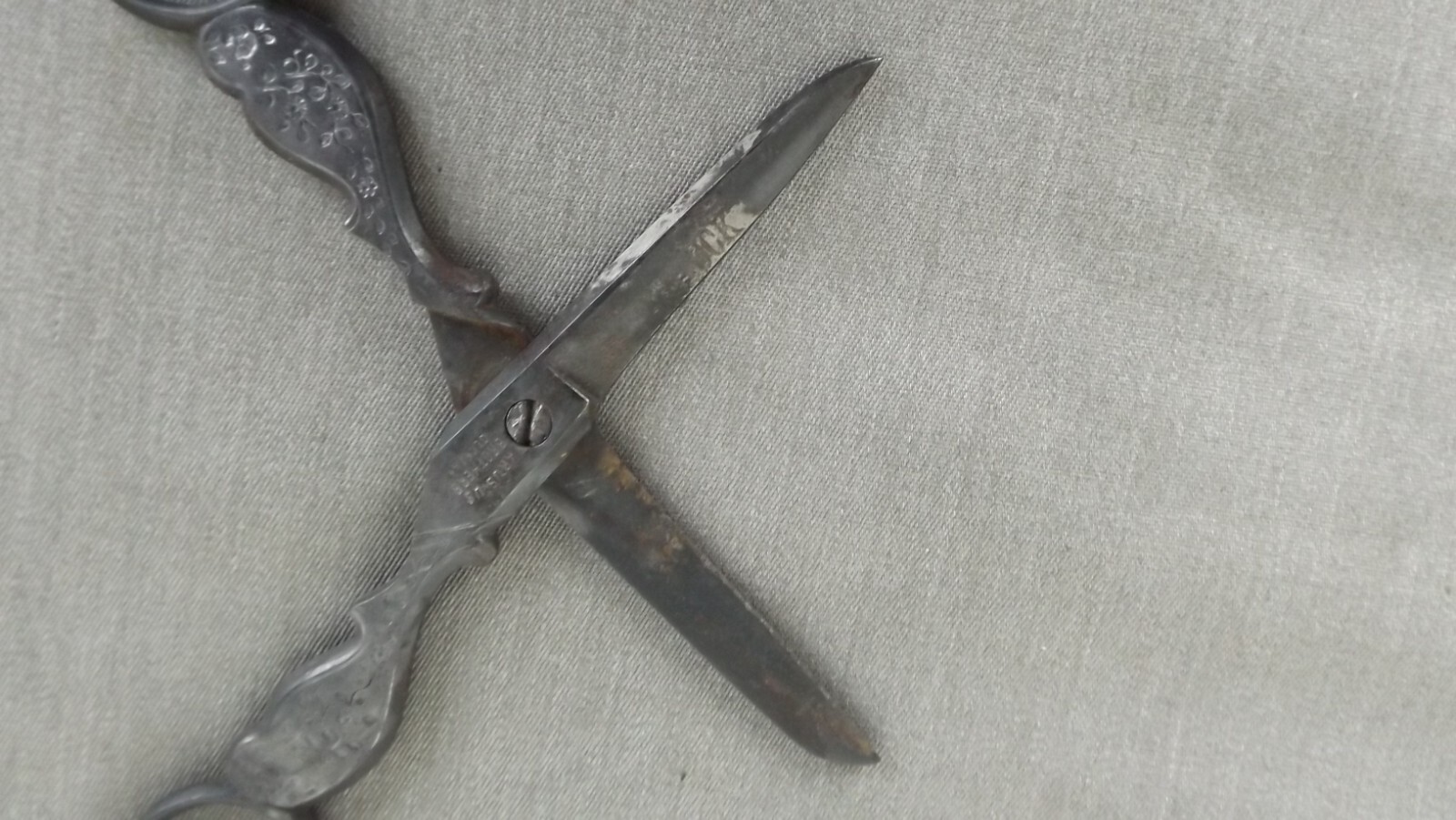 Vintage Krusius Brothers Scissors Einstock The Silk House Germany