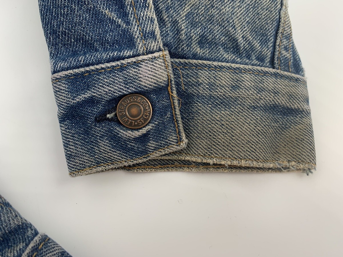 Vintage Levis Type 3 Small e Denim Trucker Jacket 70505-0217 Vintage Levis Type 3 Small e Denim Trucker Jacket 70505-0217