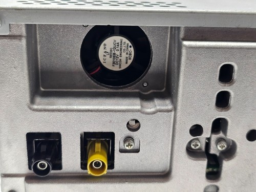 Mercedes Benz CLK350 2009 Center Radio Head Unit, CD Player 2098702189 Used. - Picture 13 of 16
