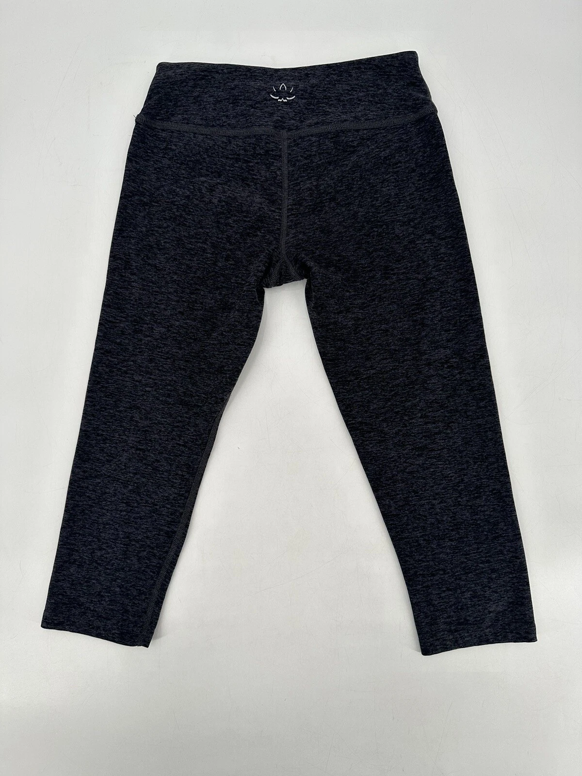beyond-yoga midrise cropped workout leggings