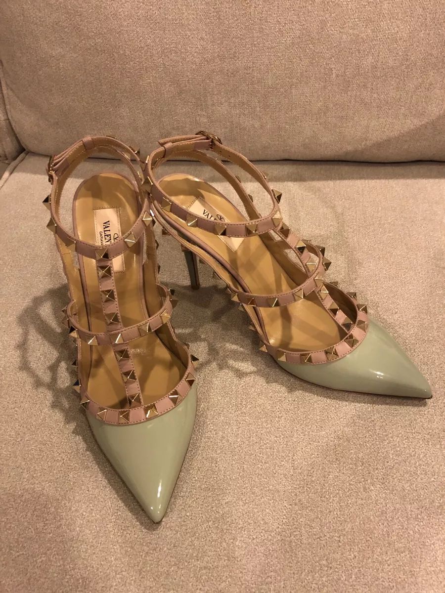Authentic Valentino Pastel Mint Green Patent Leather Rockstud pump