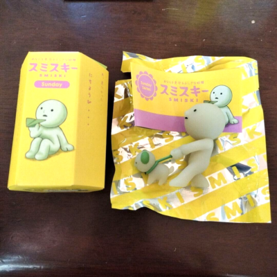 正規品SMISKI SECRETスミスキシークレットBED+SUNDAY SMISKI Sunday Series Figure Secret Walking with the dog 2025 | eBay