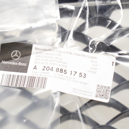 NEW MERCEDES-BENZ C-CLASS C204 C63 AMG FRONT LOWER GRILL A2048851753 ORIGINAL - Picture 2 of 9