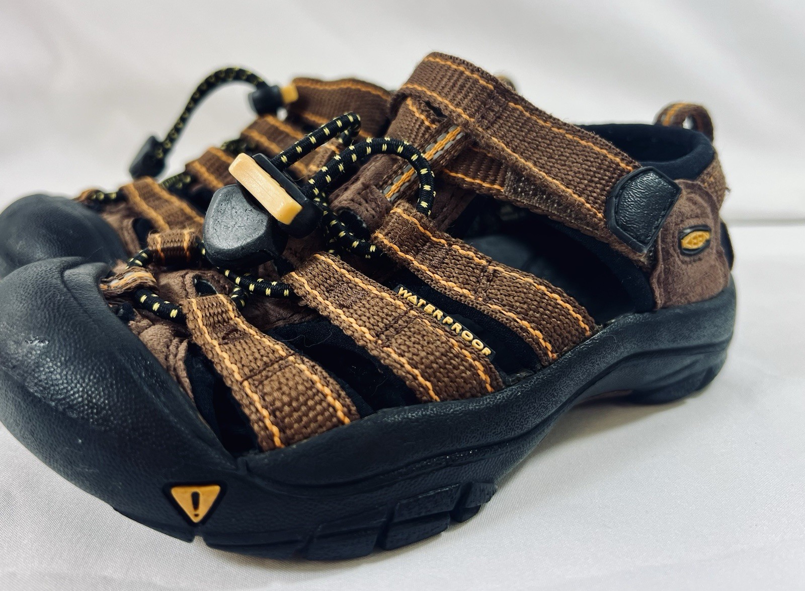 Keen Newport sandalo sportivo marrone arancione bambini taglia 10 giovani escursionismo impermeabile