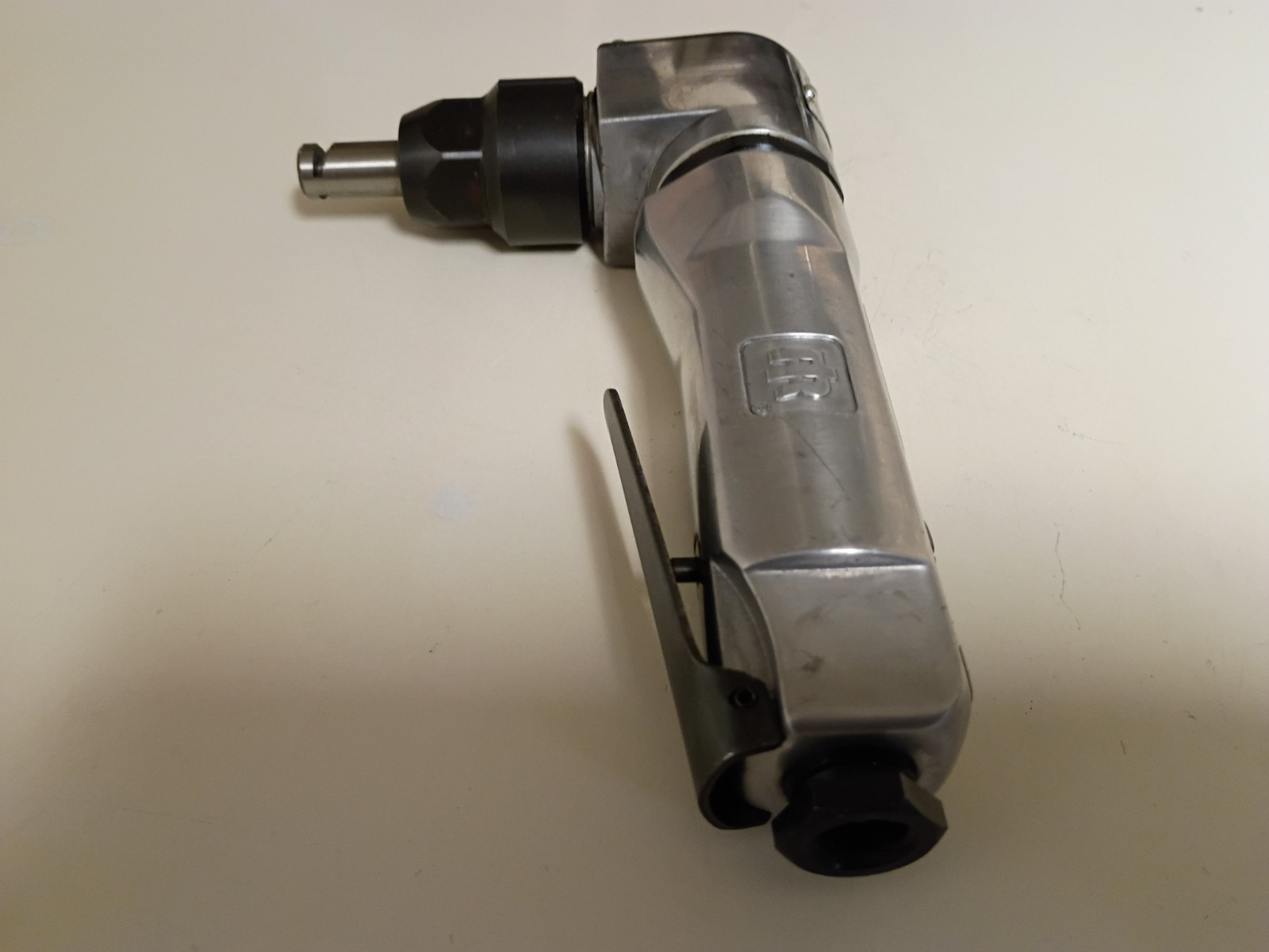 Ingersol Rand Pneumatic Nibbler Model 325 Like New