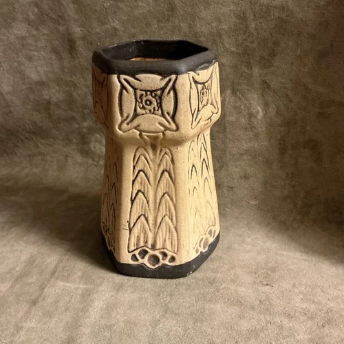 Search 1915 Arts And Crafts Weller Art Pottery Claywood/Burtwood Smaller Vase