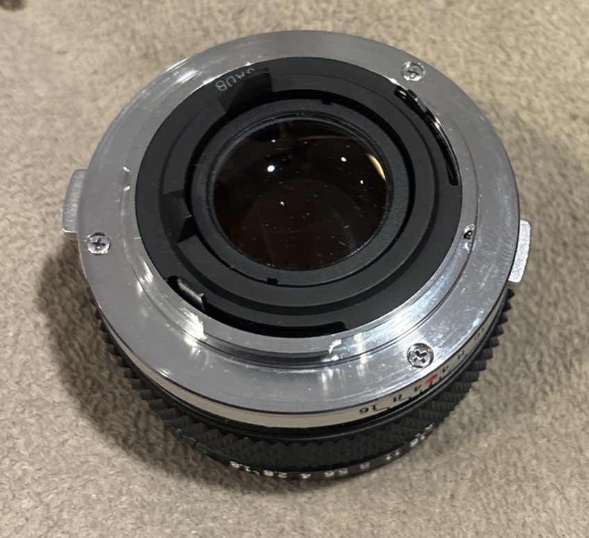 Olympus 50mm f/1.8 MF Lens Auto-S OM-System w/Lens Cap Hood Filter *TESTED *EX++