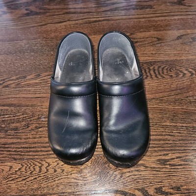 Dansko Professional Clog Shoe for Women, Size 38 - Black Cabrio