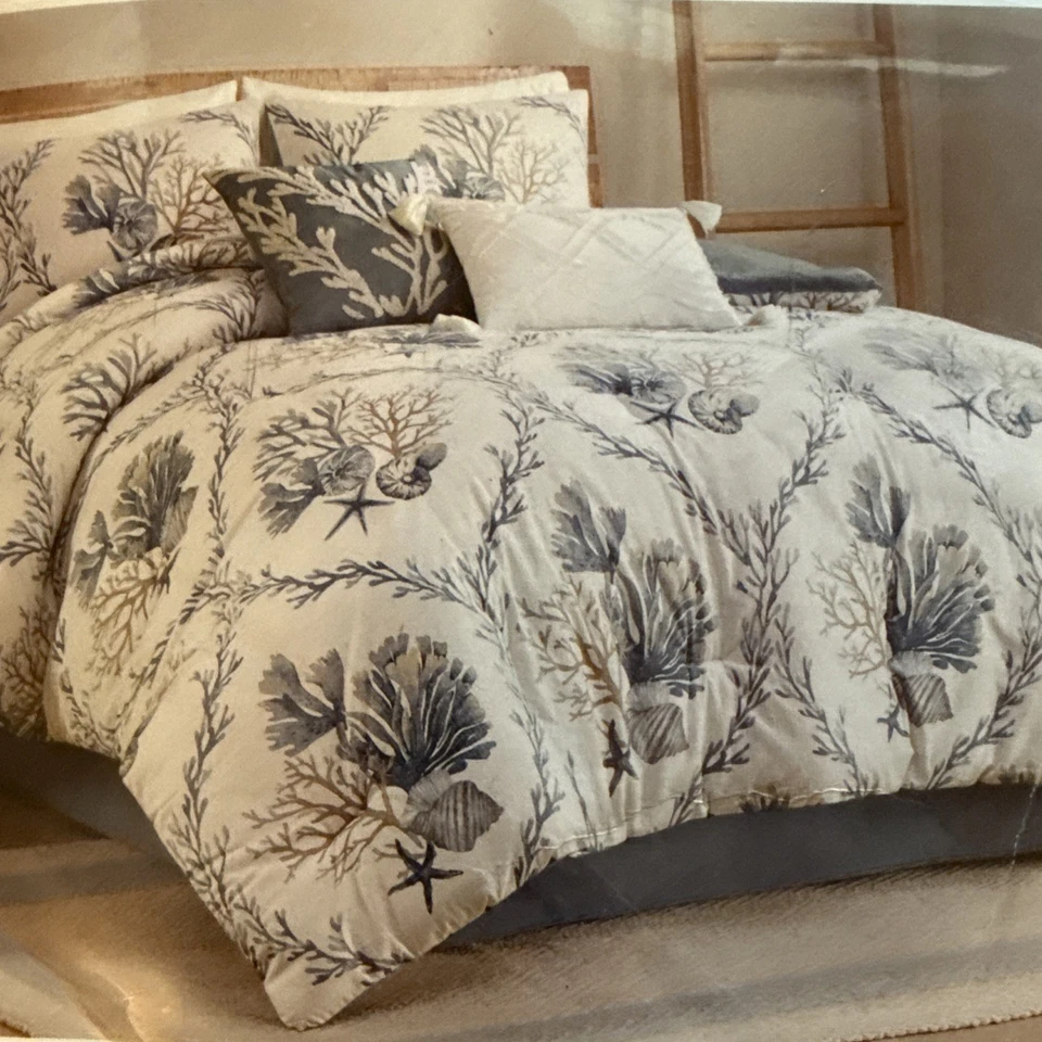 Harbor House 6 Piece Full Sz. Nautical Bed Set.  Pismo  Beach Comforter/ Bed Bag - Image 2 of 4