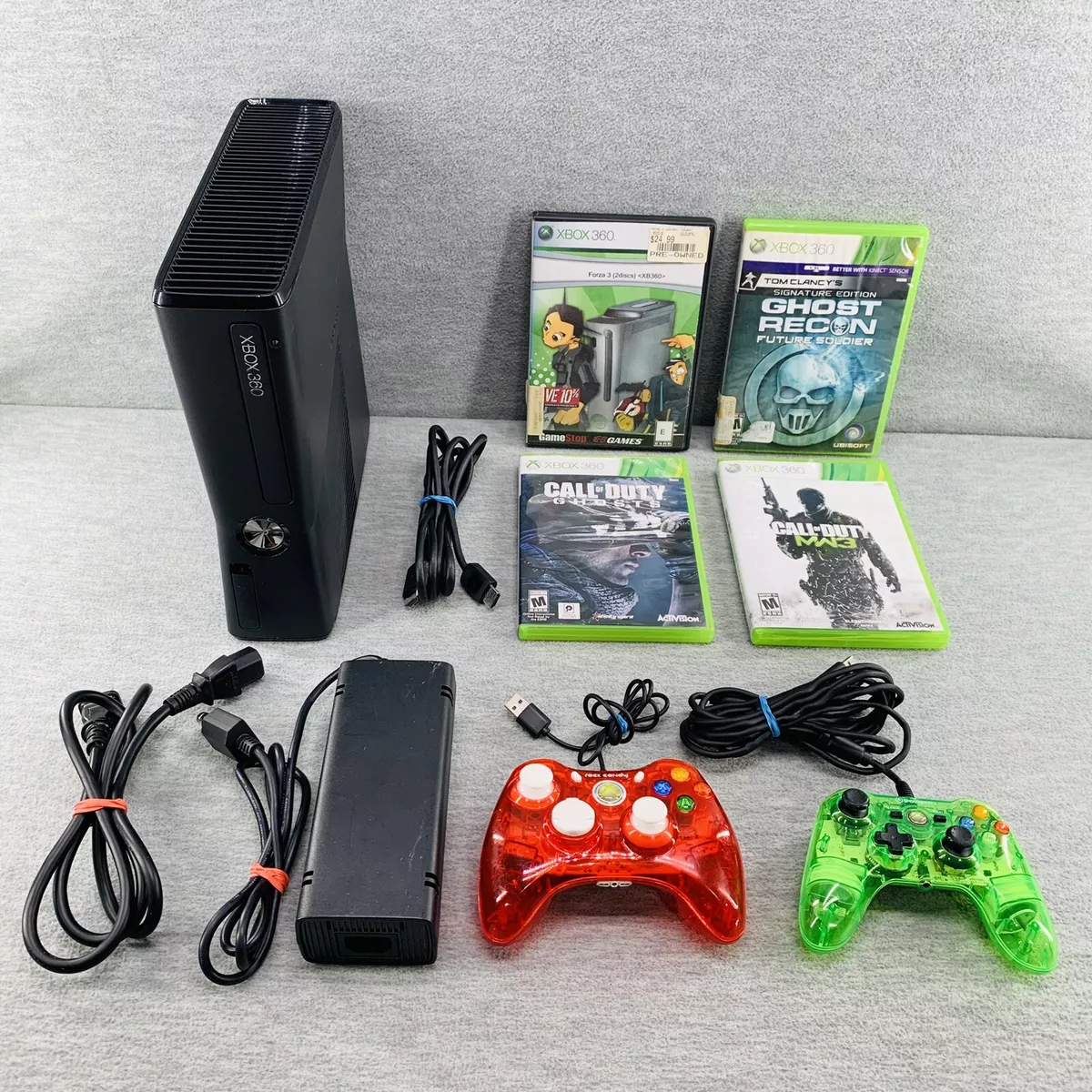 Microsoft Xbox 360 S 250GB System Kinect Bundle