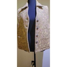 I.v.y. "quilted/embroidered" Button Down Vest - New! Size Medium