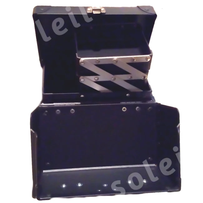 Shu Uemura x One Piece Collection Fearless Crew Caja de Maquillaje Premium Negro Japón Foto 3 de 4