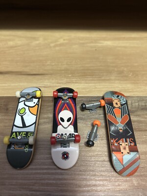 3 vintage tech decks Alien workshop￼ Josh Kalis  Omar