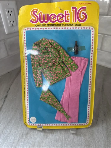 Vintage 1976 Mattel #9556 Sweet 16 Fashion  Floral Pink Outfit NOS