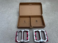 Nuke Proof Horizon Pro Flat Pedals Red