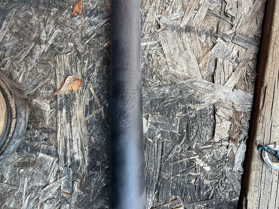 01-10 CHEVROLET SILVERADO 2500 HD BARRA ESTABILIZADORA DELANTERA  Foto 3 de 4