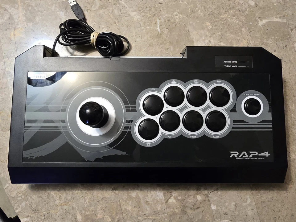 Hori PS4-015UE Rap 4 real arcade pro Fighting Stick - Black arcade joystick PS4 - Image 3 of 4