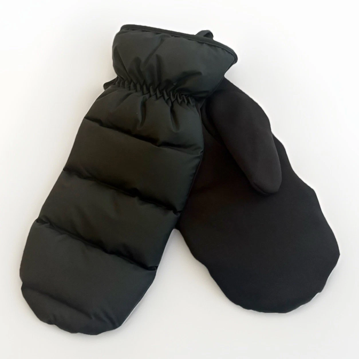 Rains Men’s Puffer Mittens Padded Gloves Black Size M/L Winter Lined Warm New