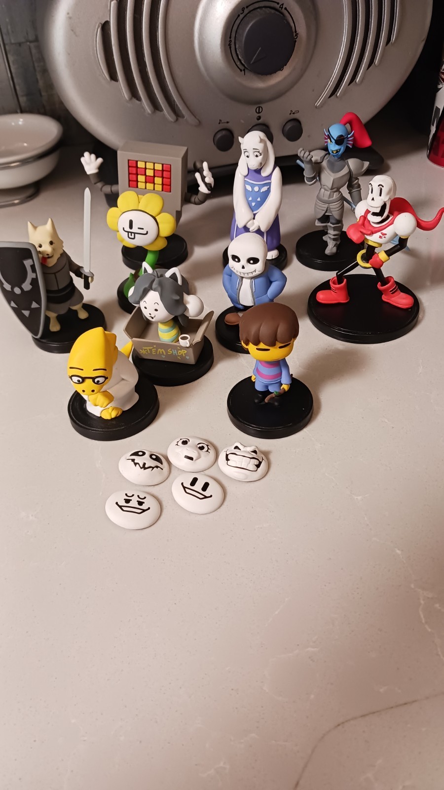 Picture 1 of 2