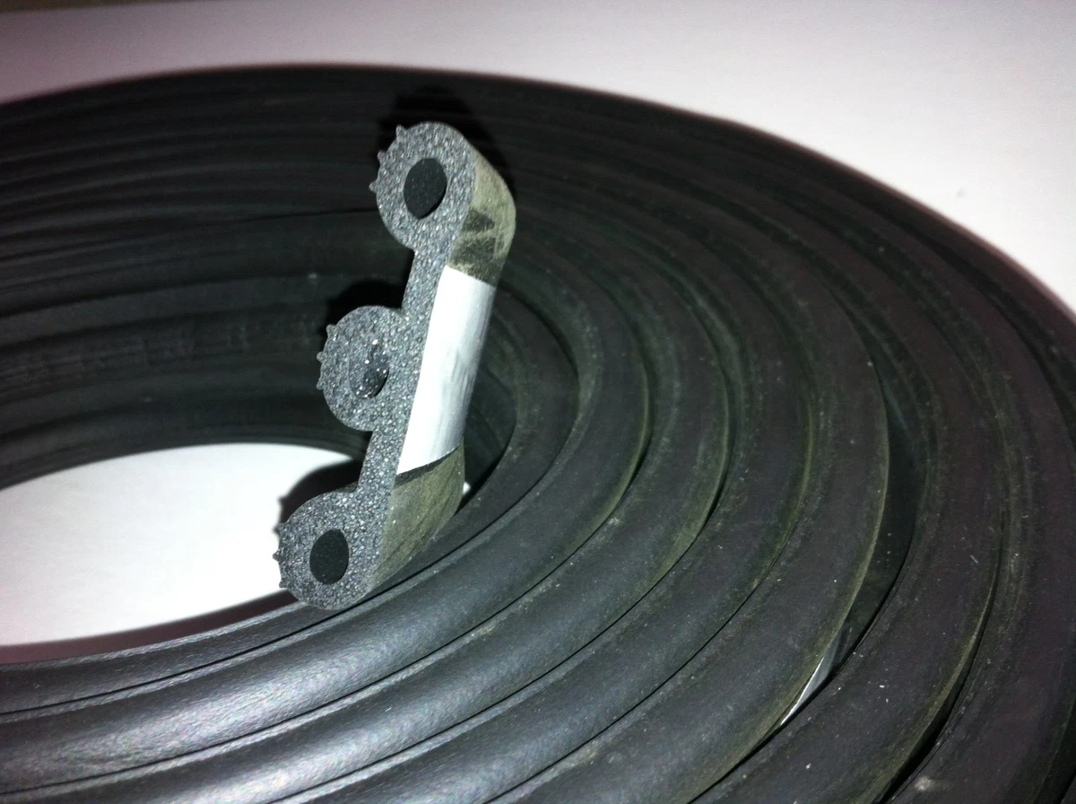 Truck cap gasket top
