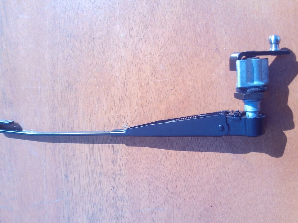 HUMVEE UPDATED WINDSHIELD WIPER ARM KIT WITH J HOOK WIPER BLADES - Image 2 of 4