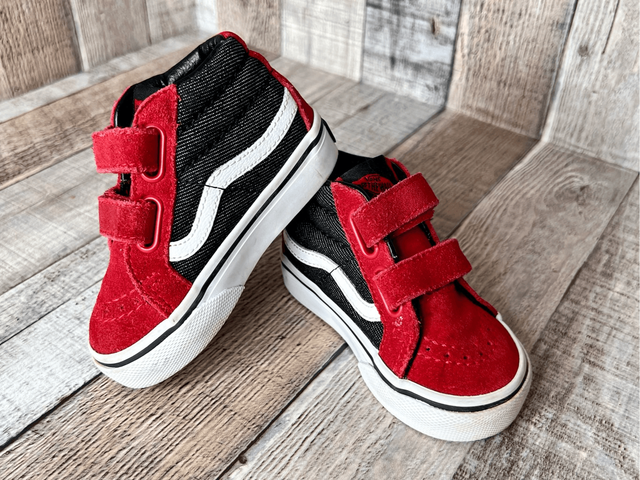 VANS Kids Red Black SK8 Hi Top Skateboard Sneaker Shoe Sz 4 VANS Kids Red Black SK8 Hi Top Skateboard Sneaker Shoe Sz 4