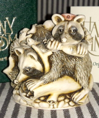 VTG w/TAG HARMONY KINGDOM ROCKY'S RAIDERS (RACCOONS) ORIG BOX & COA - 1997
