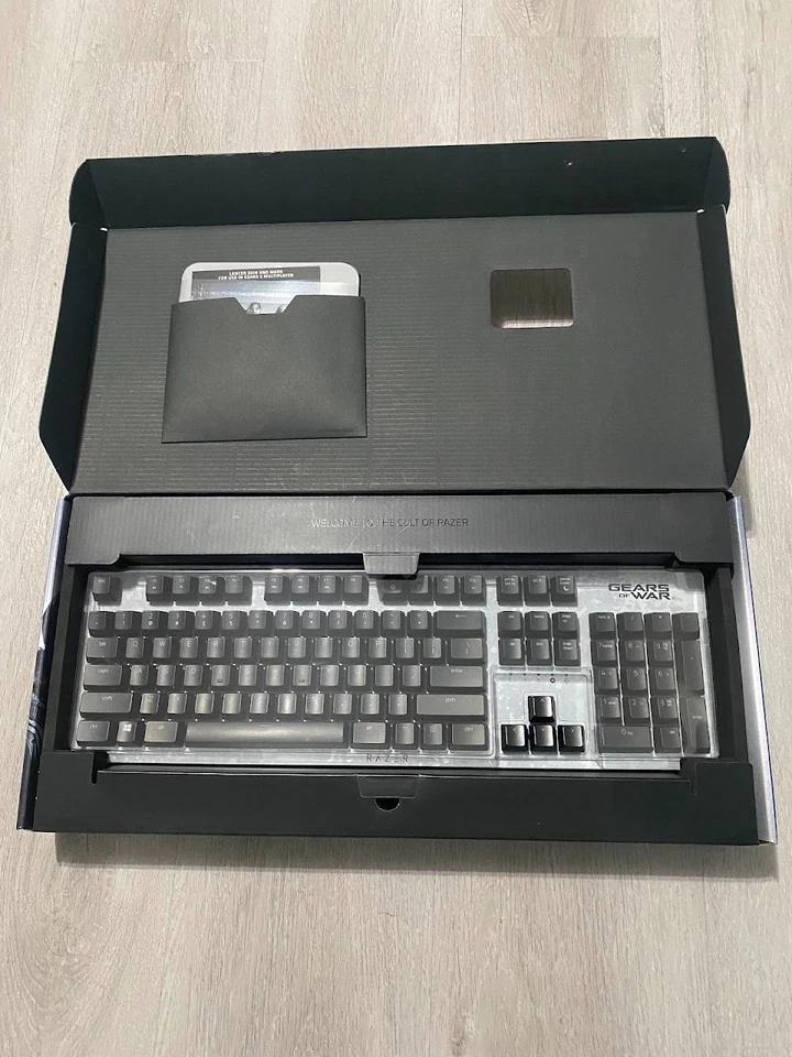 Razer Huntsman Gaming Keyboard: Gears of War 5 Edition - Image 3 of 4