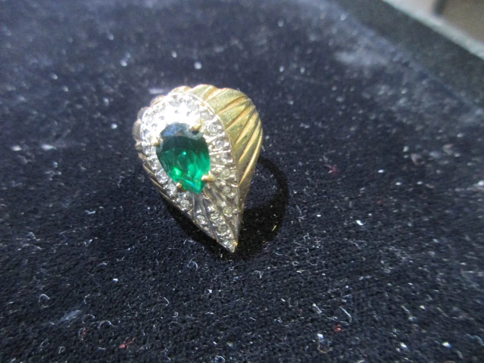 Коктейльное кольцо Park Lane Green Sparkling CZ's Statement размер 7 золотистое - Изображение 4 из 4