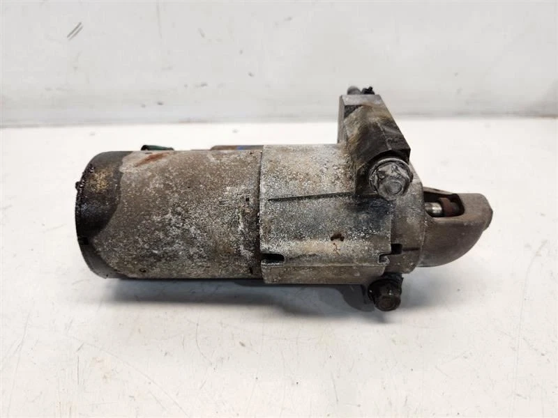 Cadillac Escalade 2009-14 ESV (6,2 L/AT/AWD) motor de arranque  Foto 4 de 4