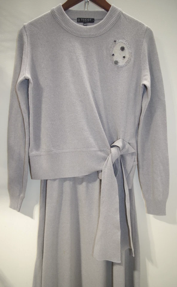 Conjunto de suéter y falda C1 Tricot Chic Italia XS mezcla de lana gris adornado con corbata Foto 2 de 4