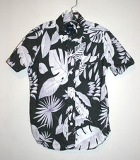 Boys Gap Kids Gray Hawaiian Shirt Button Up Front Short Sleeve 100 Cotton S 6/7