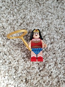 LEGO Minifigures DC Comics Wonder Woman Heroes of Justice Sky High Battle 76046