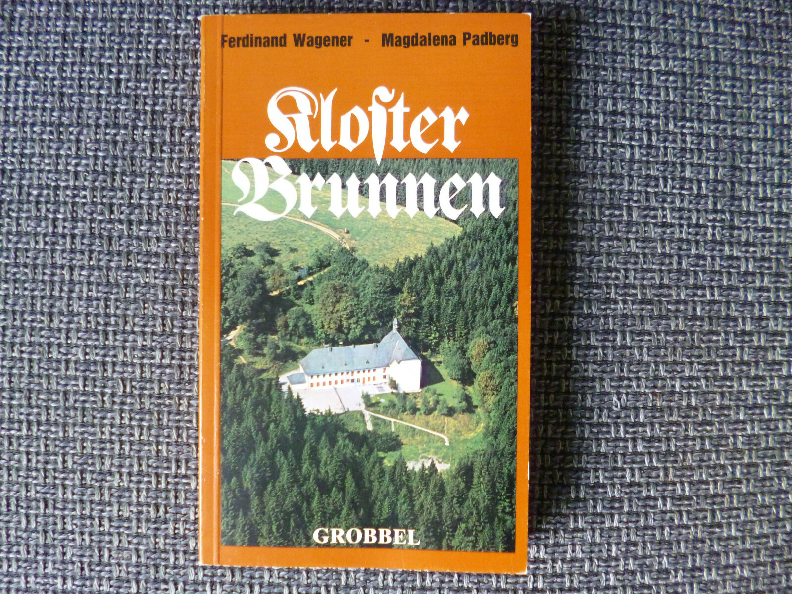 Bild 1 von 12