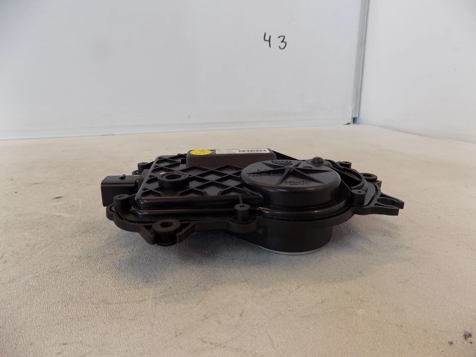 04-10 Audi A8 Quattro Conductor Puerta Trasera Izquierda Asistente Cerradura Actuador Fabricante de Equipo Original Foto 3 de 4