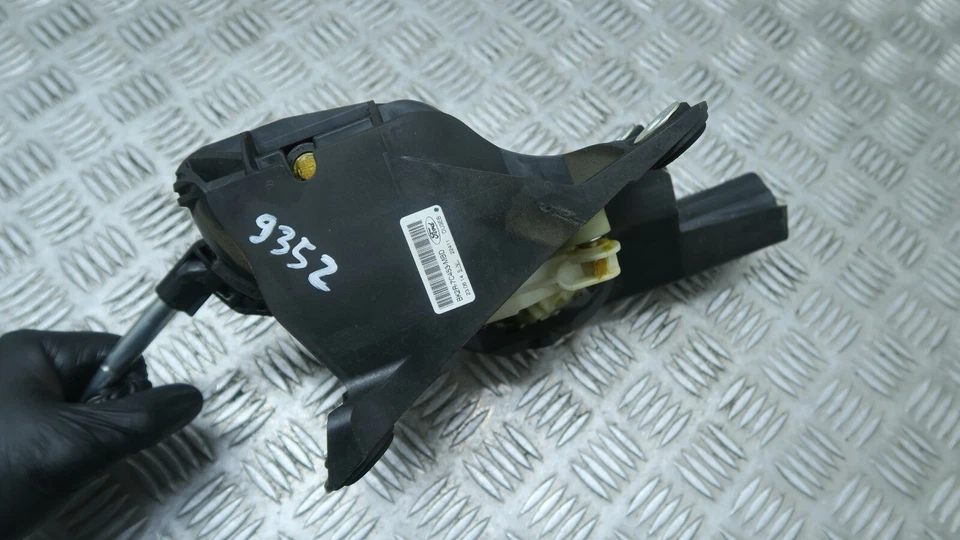 2014 FORD TRANSIT CUSTOM 2.2 DIESEL MK8 6 SPEED MANUAL GEAR LEVER REF9352 - Image 3 of 4