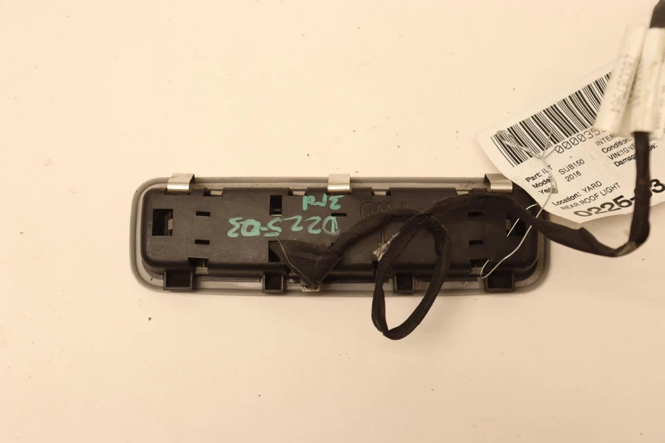 Chevy/GMC 2015-2020 suburbano techo trasero cúpula luz mapa de lectura OEM Foto 4 de 4