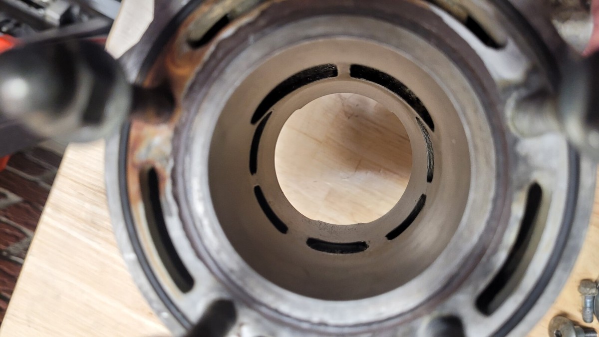 あやや、たん1 2459350-1 : SUPERSEAL 1.0mm Connector Backshells | TE