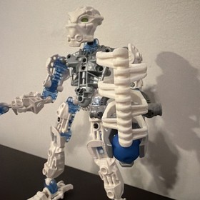 LEGO Bionicle Toa Inika Figure Matoro 8732