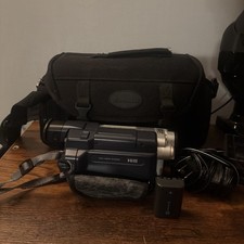Sony Handycam Vision Cassette Video Camcorder CCD-TRV25 w/ Case